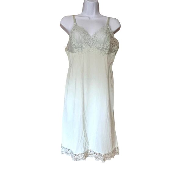 VTG 1960s Hollywood Vassarette Pale Green Lace Nylon Slip Dress Sz 36 S - Picture 1 of 10